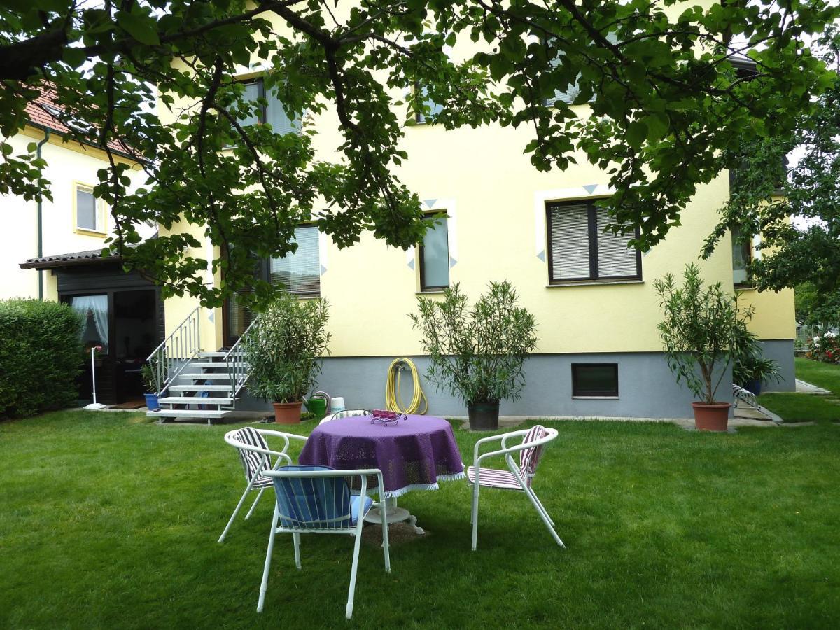 Ferienwohnung Weinbergblick Rohrendorf bei Krems Ngoại thất bức ảnh